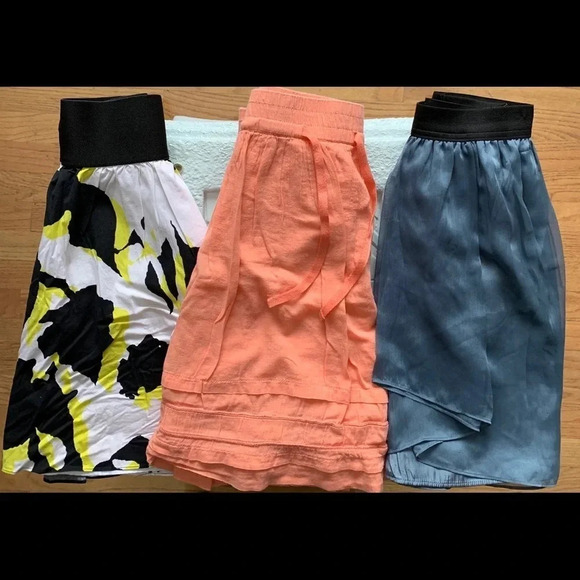 3 Medium Skirt Bundle -Express/Old Navy/Plastic Is - Picture 1 of 8